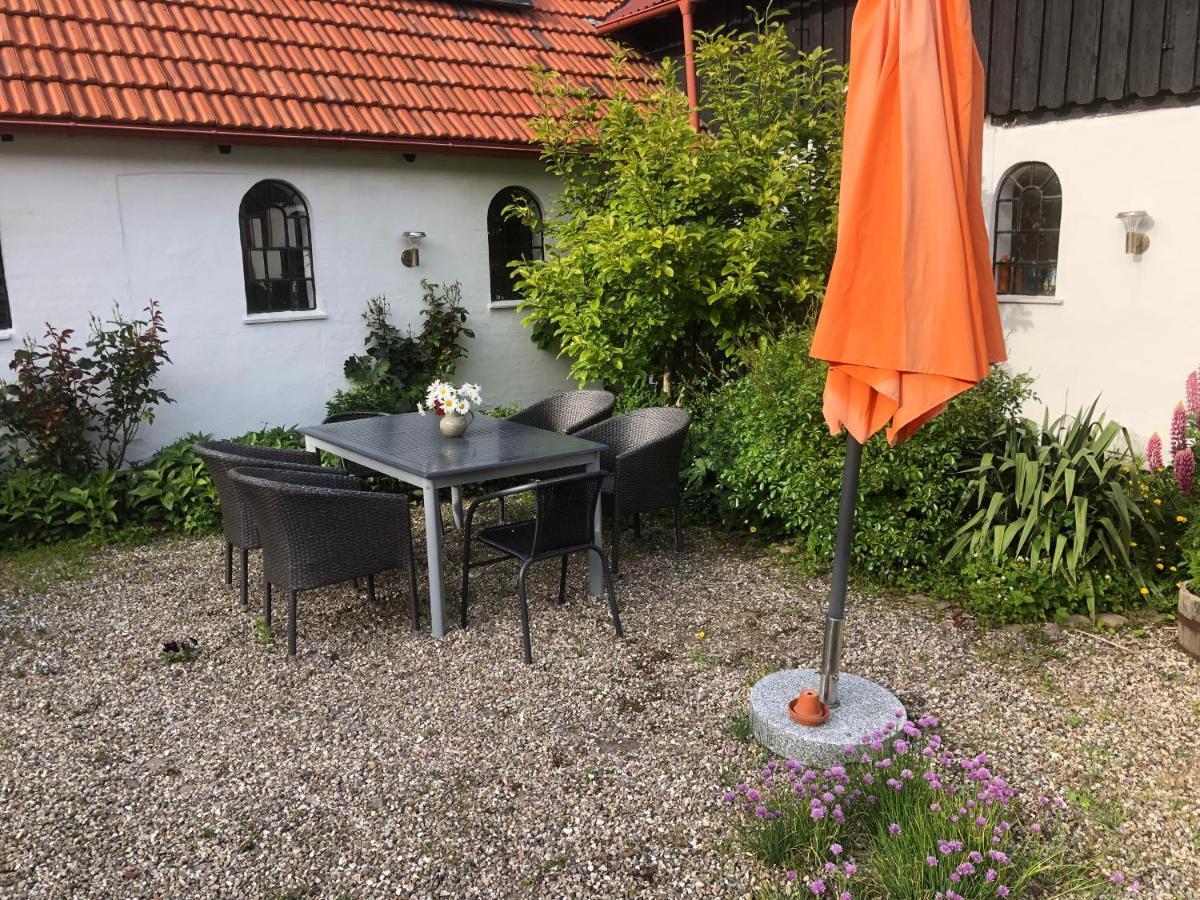 Gard Apartment Borre Bagian luar foto